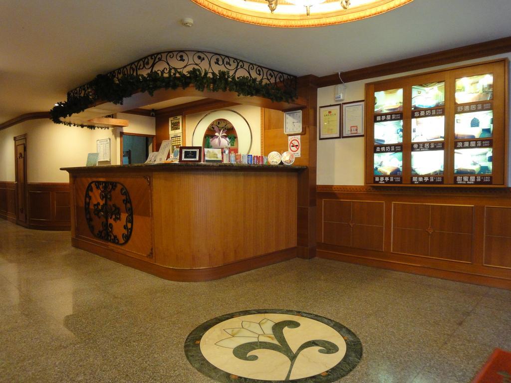 Hua Yue Hotel Taoyuan Exterior foto