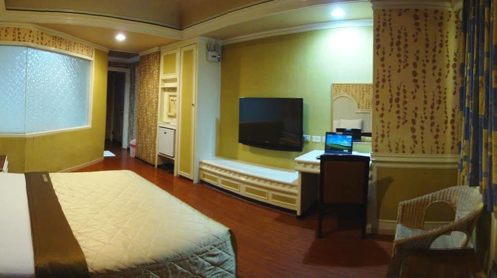 Hua Yue Hotel Taoyuan Exterior foto