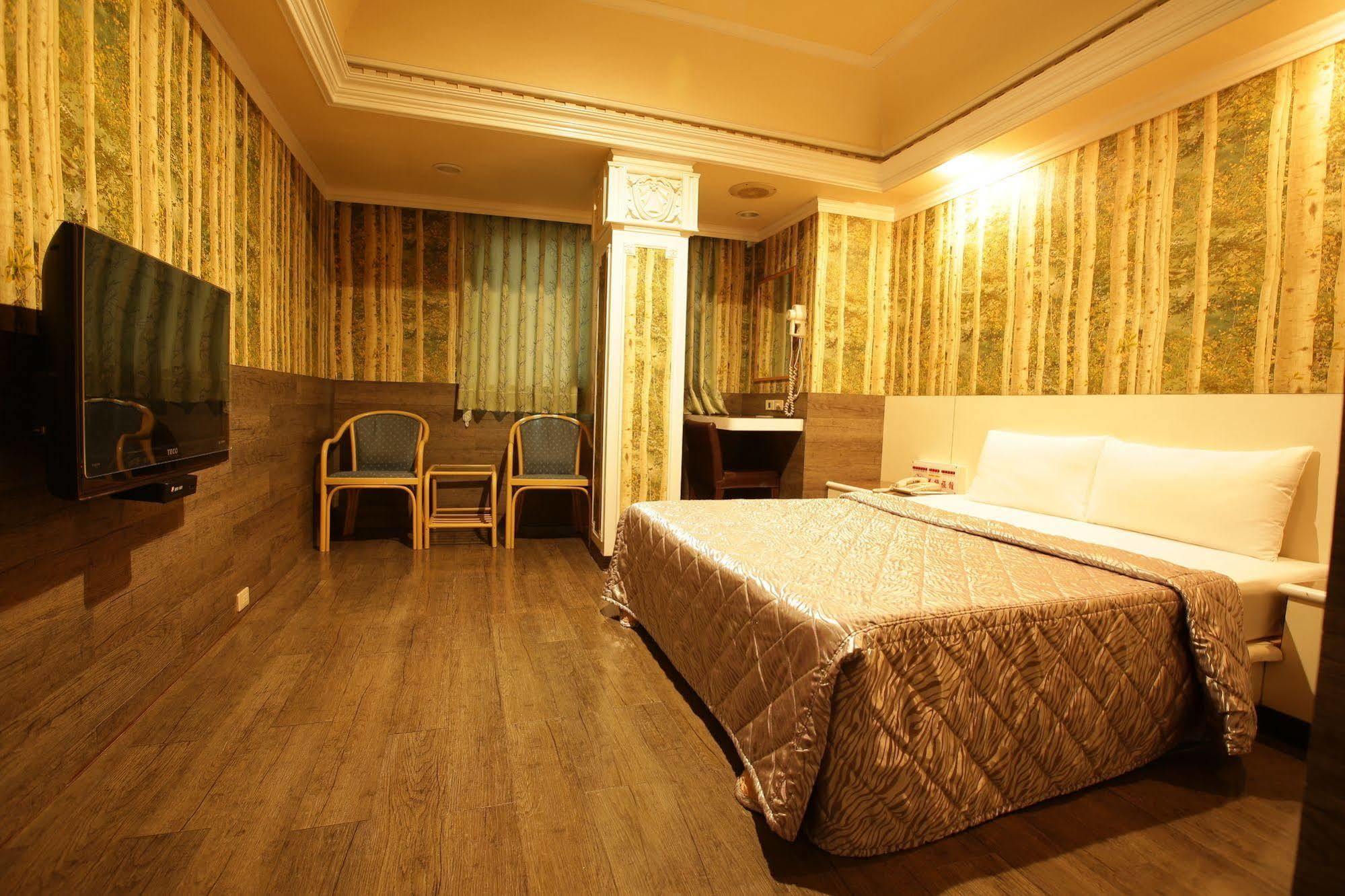 Hua Yue Hotel Taoyuan Exterior foto